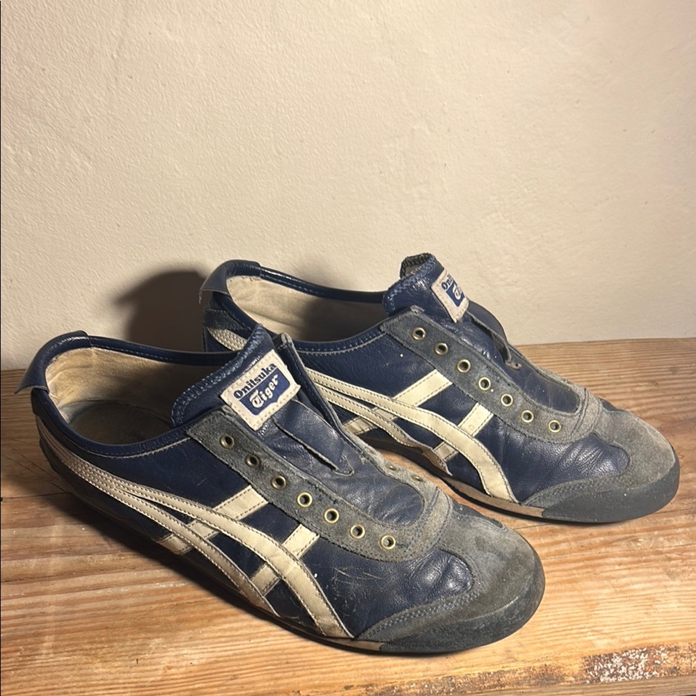 Onitsuka Tiger by Asics Men's Blue and White Sneakers